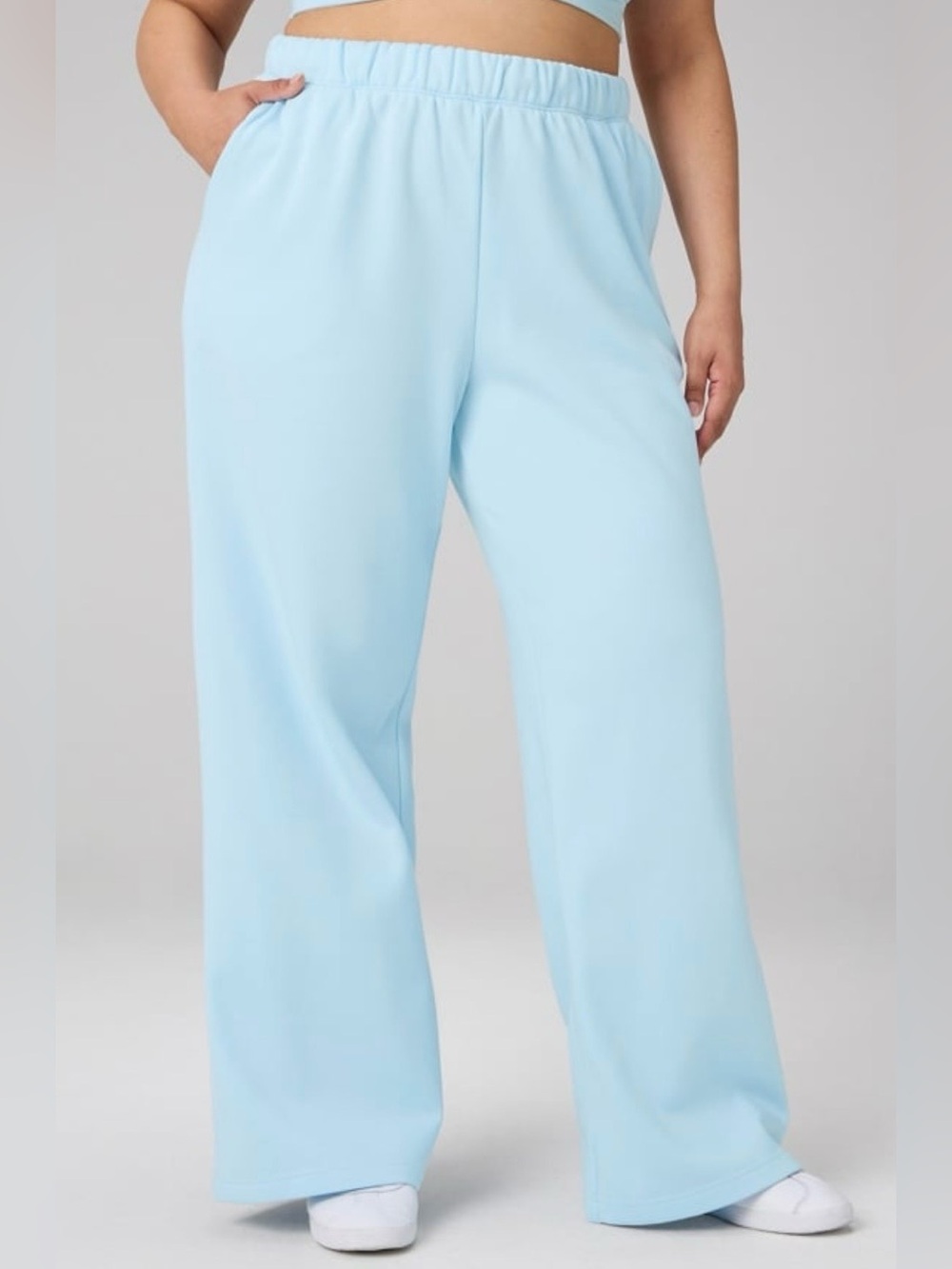🛍️NWT Fabletics XXL /1X Light Blue Wide-Leg Sweatpants